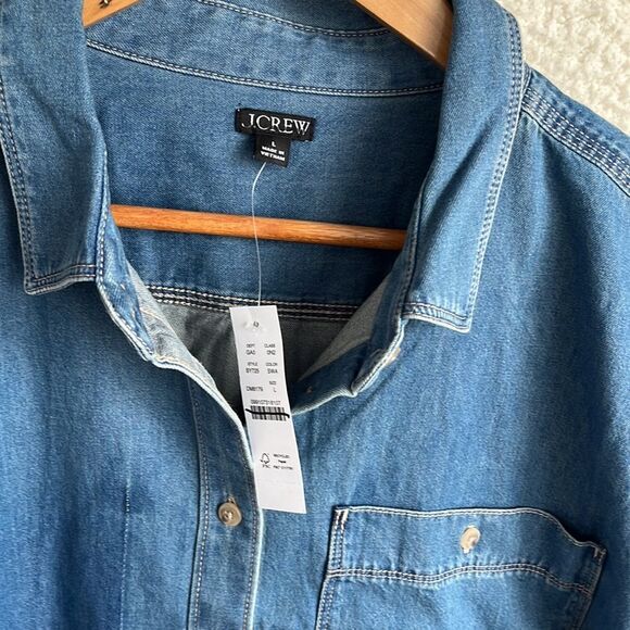J Crew Relaxed Chambray Denim Button Down Shirt Womens Large Shadow Pocket - Picture 3 of 9
